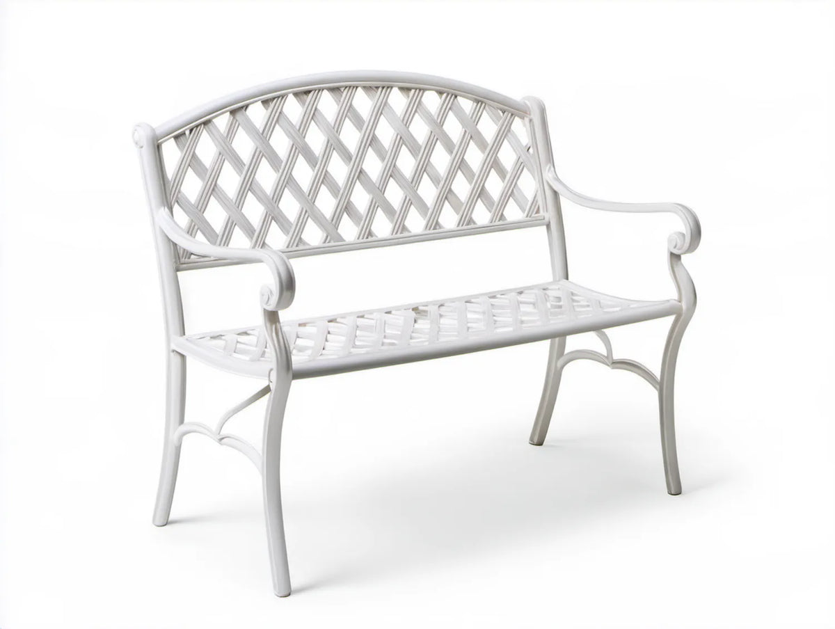 Biała dwuosobowa ławka ogrodowa z odlewanego aluminium 120 x 58 x 88 cm z kratowym oparciem
